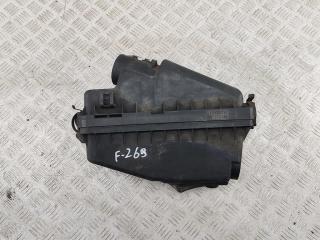 корпус воздушного фильтра Toyota Avensis 2004, 2.0 л., дизель, МКПП, чёрный, универсал