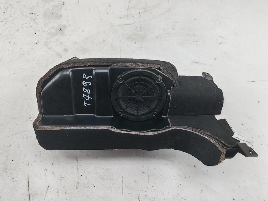 сабвуфер Audi A6 C5 2002, 4.2 л., бензин, АКПП, чёрный, универсал, 4B9035382A