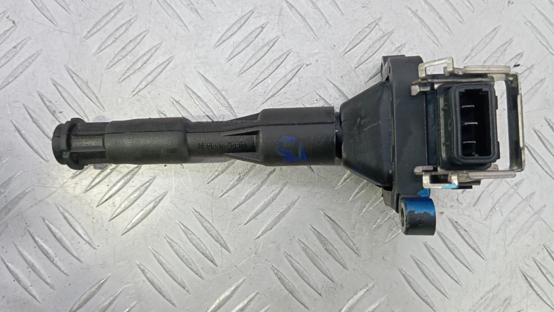 катушка зажигания BMW 5 серия 2000, 2.8 л., бензин, МКПП, седан, 0221504004