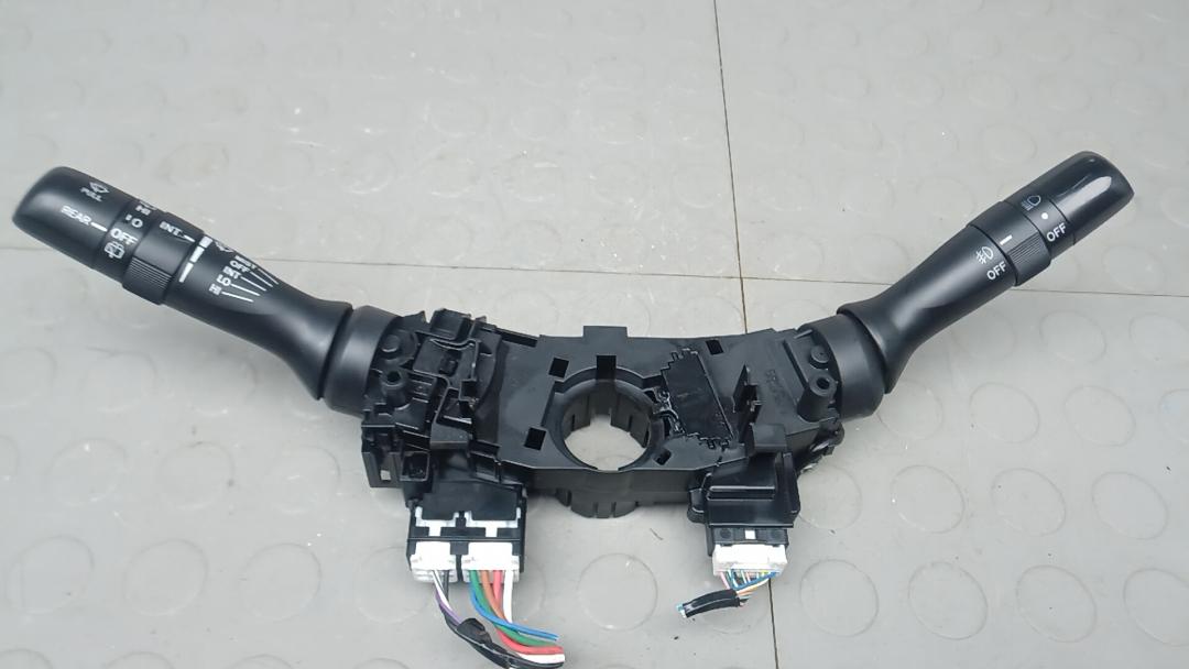 переключатель подрулевой Toyota Prius 2010, 1.8 л., бензин, АКПП, хетчбэк 5 дв.