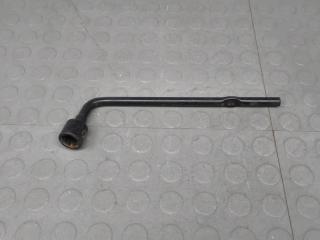 ключ колесный (балонный) Hyundai Tucson 2009, 2.0 л., дизель, МКПП, внедорожник 5 дв.