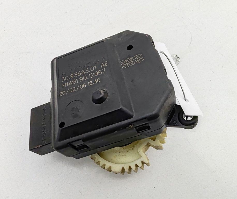 Заслонка печки/климат-контроля Skoda Roomster 2006, 1.2 л., бензин, МКПП, чёрный, универсал, H14919012967 - фото №1