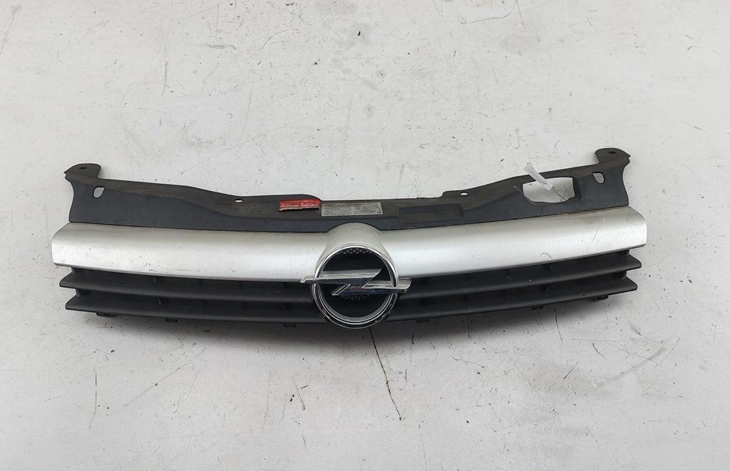 решетка радиатора Opel Astra H 2005, серый, универсал, 13108463