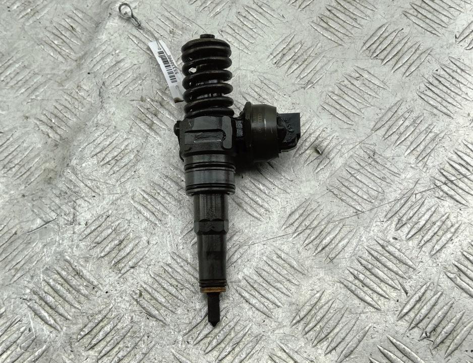 форсунка Volkswagen Passat B6 2007, 2.0 л., дизель, МКПП, синий, универсал, 0414720312, 038130073BG