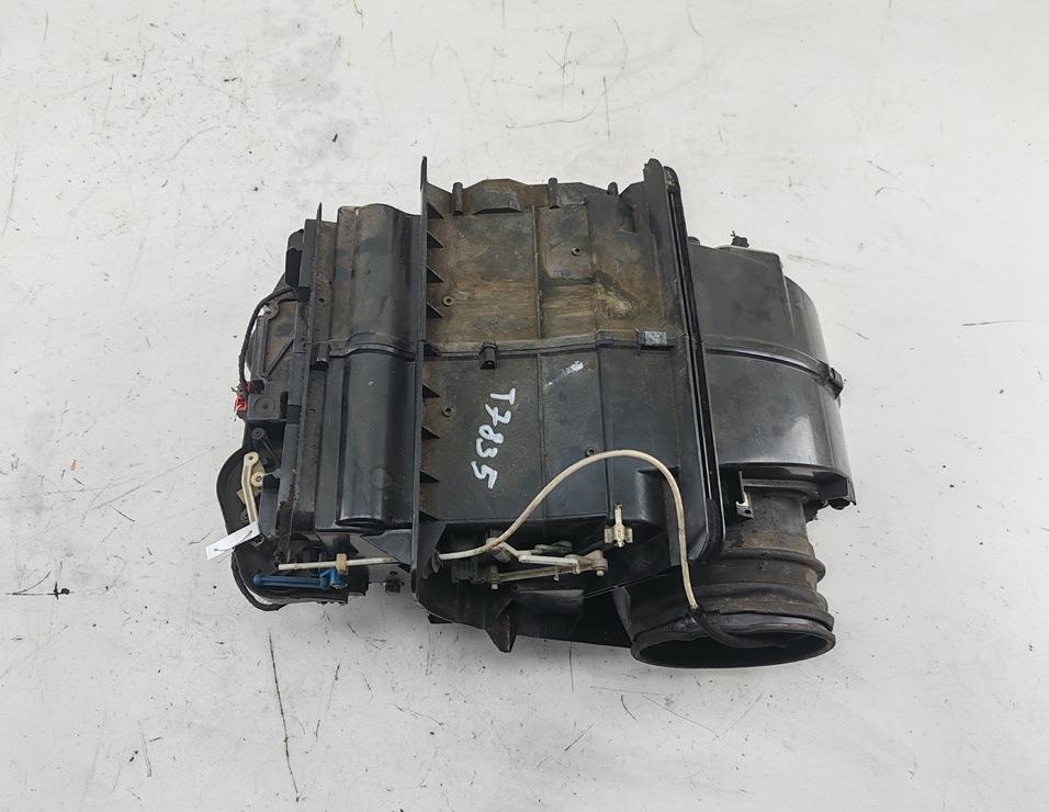 корпус отопителя (печки) Audi 100 C4 1993, 2.5 л., дизель, МКПП, серый, универсал, 4A0819096 - фото №1