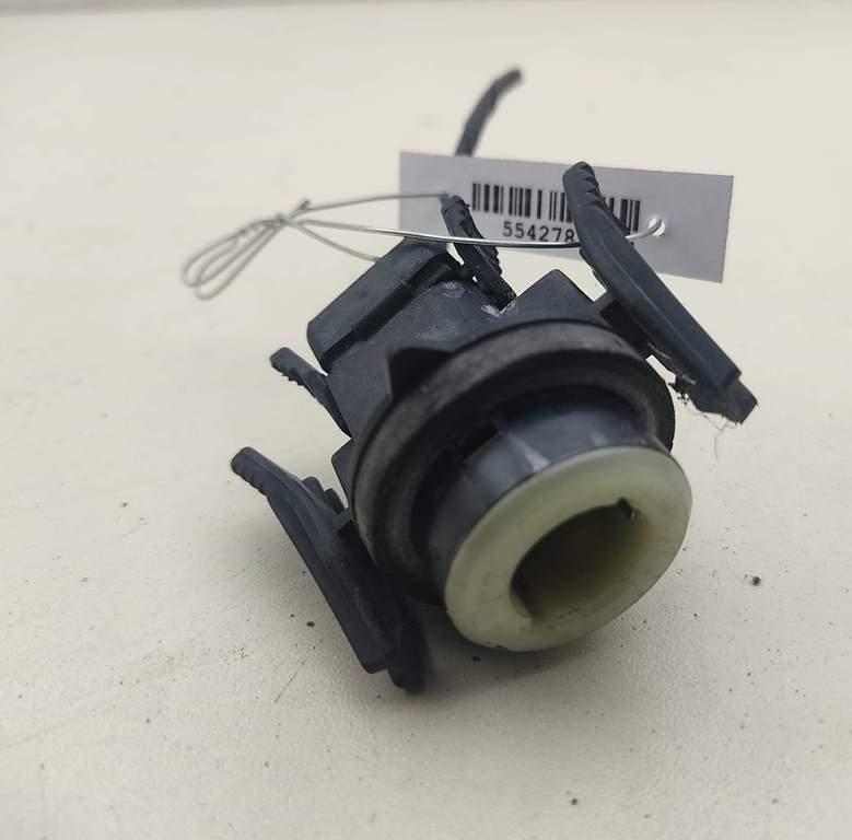 Патрон лампы указателя поворота BMW 3 E36 1996, 1.6 л., бензин, МКПП, зелёный, хетчбэк 3 дв.