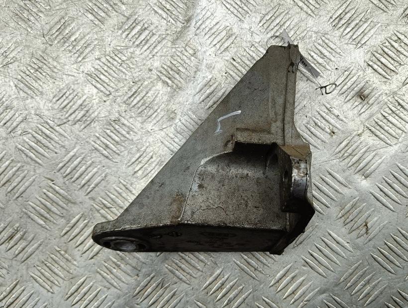 кронштейн КПП Audi A6 C5 2004, 2.5 л., дизель, МКПП, синий, универсал, 8D0399113AS