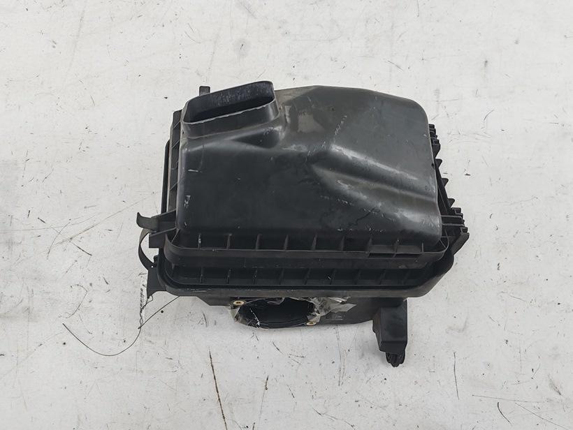 корпус воздушного фильтра Peugeot 4007 2008, 2.2 л., дизель, МКПП, серый, внедорожник 5 дв.