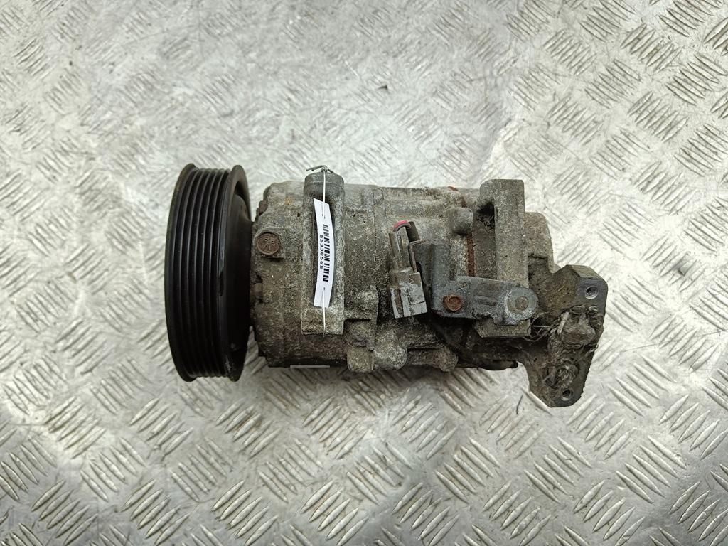 компрессор кондиционера Renault Megane III 2010, 1.5 л., дизель, 8200939386