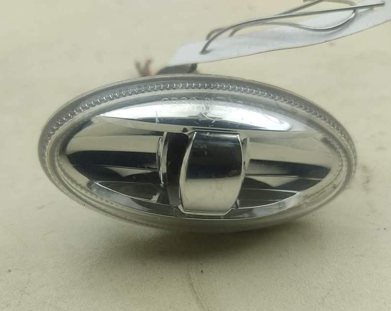 повторитель передний левый Peugeot 4007 2008, 2.2 л., дизель, МКПП, серый, внедорожник 5 дв.