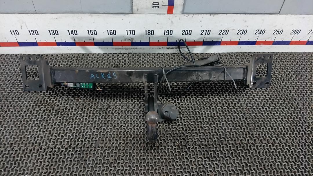прицепное устройство (фаркоп) Volkswagen Touareg 2011, 3.0 л., V6 TDI, дизель, АКПП, внедорожник 5 дв.