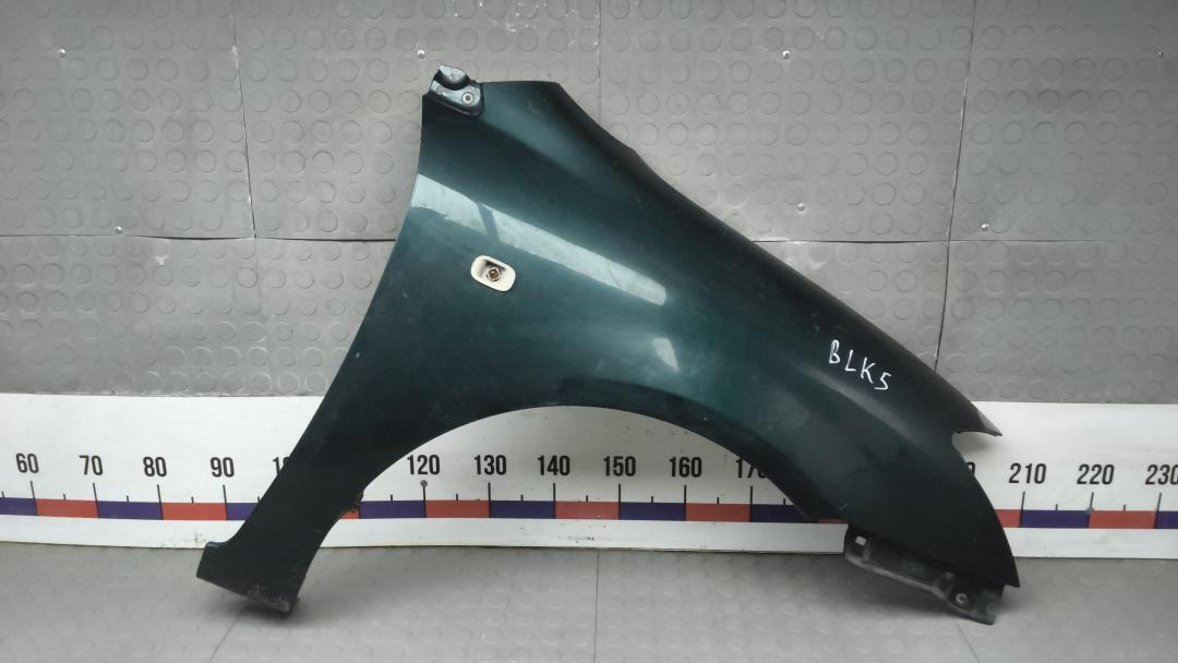 крыло переднее правое Toyota Corolla 2006, 2.0 л., дизель, МКПП, хетчбэк 5 дв.