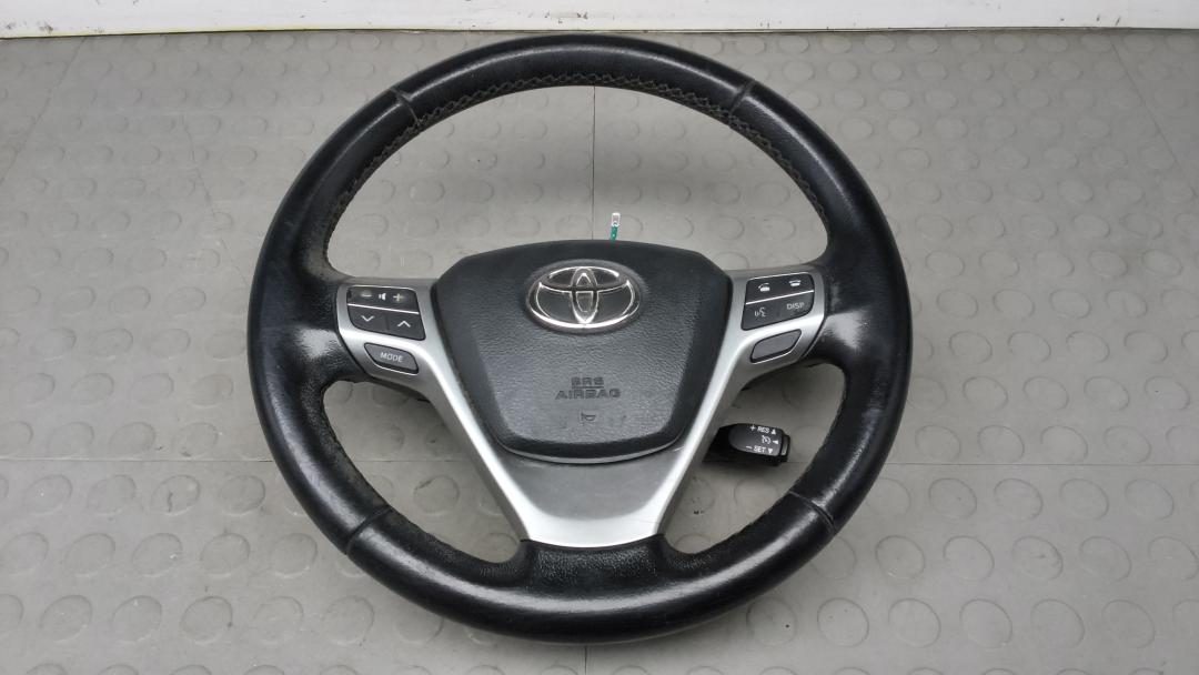 руль Toyota Avensis 2012, 2.0 л., дизель, МКПП, седан - фото №1