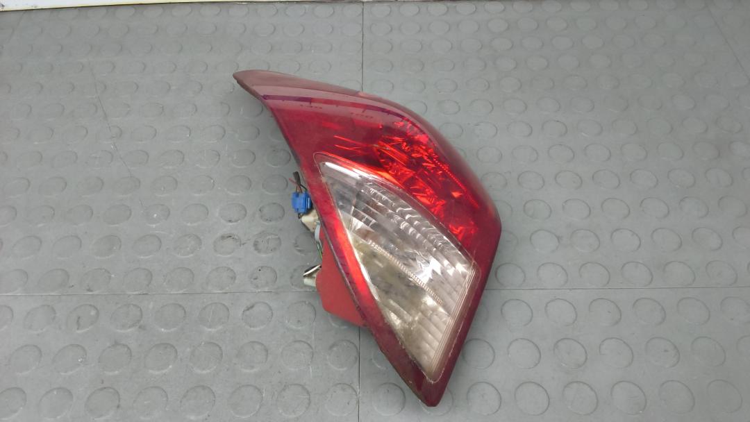 фонарь задний левый Toyota RAV4 2006 2007, 2.2 л., МКПП, внедорожник 5 дв.