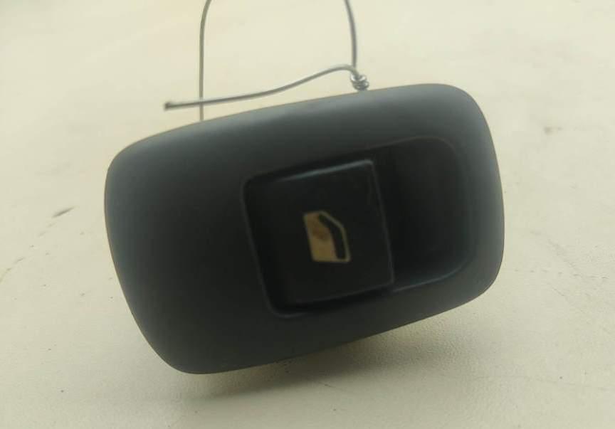кнопка стеклоподъемника заднего правого Citroen C5 2005, 2.0 л., дизель, АКПП, серый, хетчбэк 5 дв., 96515962