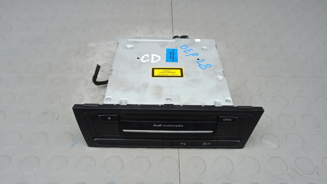 CD-чейнджер Audi A5 2010, 3.0 л., TDI quattro, дизель, АКПП, хетчбэк 5 дв., 8T2035666F
