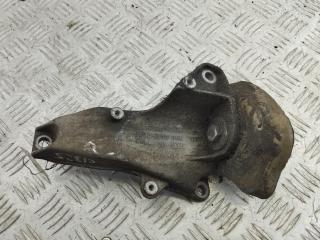 кронштейн КПП Audi A6 C5 1998, 2.8 л., бензин, АКПП, серый, универсал, 8D0399114T