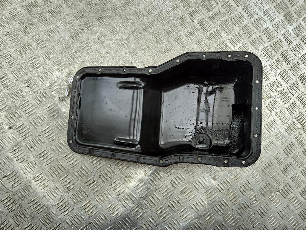 масляный поддон Hyundai H-1 Starex 2009, 2.5 л., дизель, МКПП, белый, минивэн