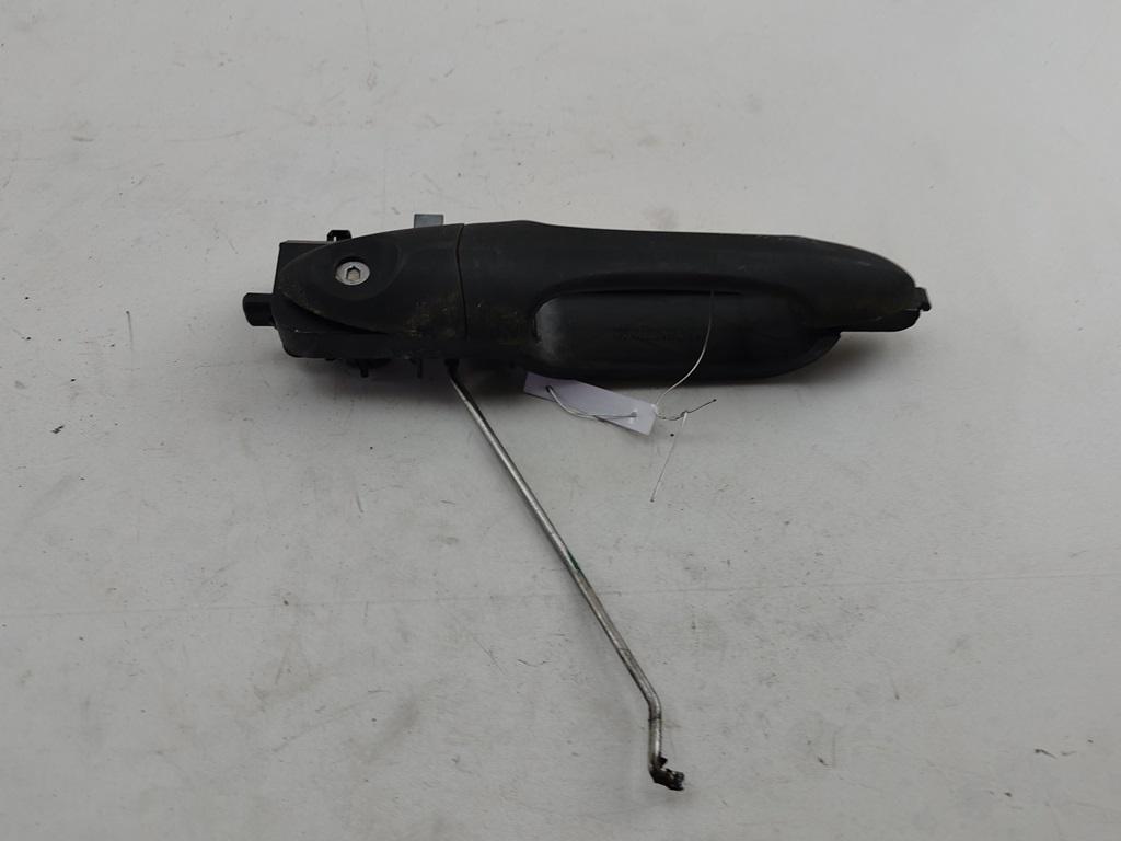 ручка наружная передняя правая Ford Focus I 2002, 1.8 л., бензин, МКПП, серый, универсал - фото №1
