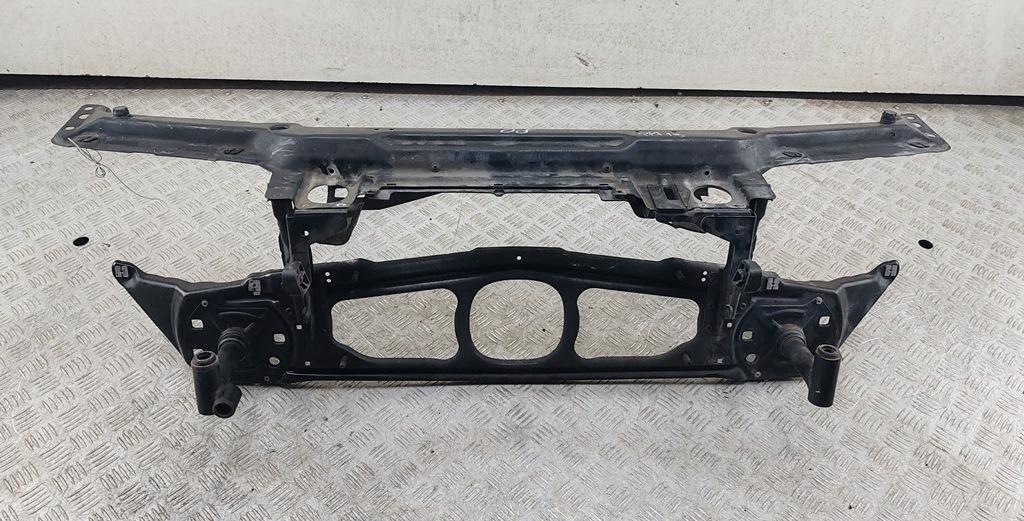 Рамка радиатора BMW 3 E46 2005, 2.0 л., бензин, МКПП, серый, седан, 8195297, 8195298 - фото №1