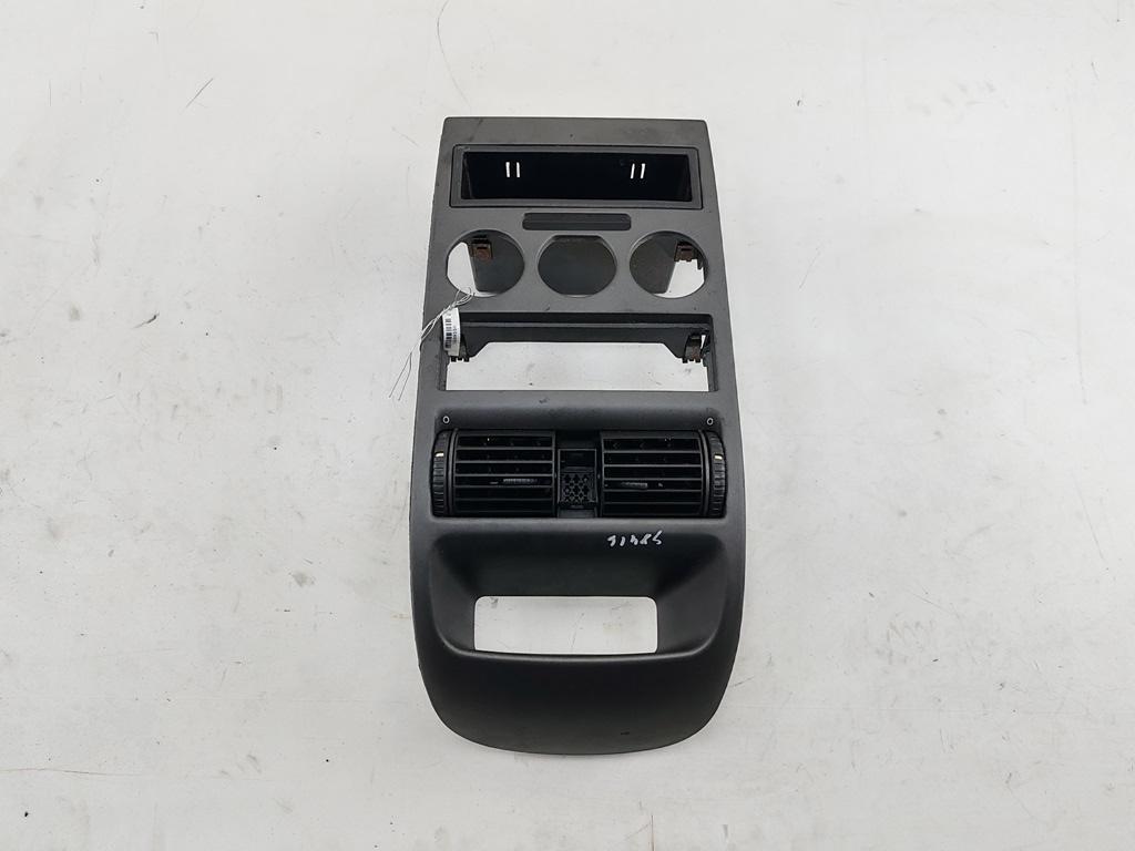 консоль салона (центральная часть) Opel Astra G 2003, 2.0 л., дизель, МКПП, синий, хетчбэк 5 дв., 90561246, 24425369 - фото №1