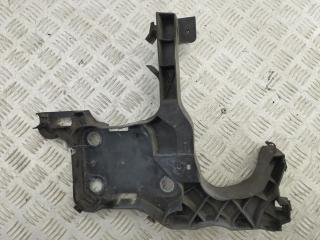 крепление фары правой Renault Megane II 2005, 1.6 л., бензин, МКПП, серый, универсал, 8200137496