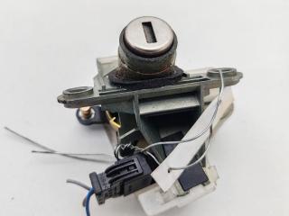 Личинка замка багажника Audi A4 B5 2000, 1.6 л., бензин, МКПП, серый, седан, 8D5827573