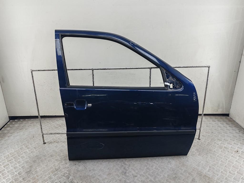 дверь сдвижная Volkswagen Polo 2001, синий, хетчбэк 5 дв. - фото №1