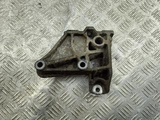 кронштейн КПП Volkswagen Golf 4 поколение 2000, 2.0 л., бензин, МКПП, синий, универсал, 1J0199117P