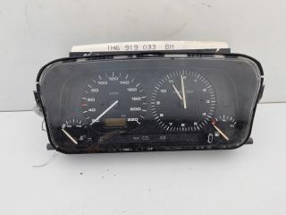 приборная панель Volkswagen Golf 3 поколение 1993, 1.8 л., бензин, АКПП, белый, хетчбэк 5 дв., 1H6919033BH