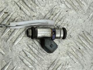форсунка Volkswagen Golf 3 поколение 1997, 1.6 л., бензин, МКПП, синий, хетчбэк 3 дв., 032031A, IWP023