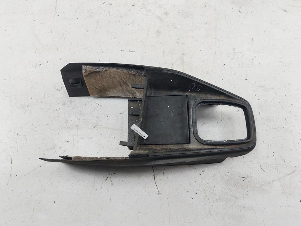консоль салона (центральная часть) Volkswagen Golf 4 поколение 2000, 2.0 л., бензин, МКПП, синий, универсал - фото №1