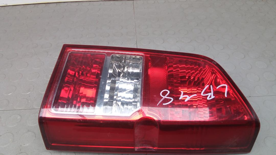 фонарь задний правый Nissan Pathfinder 2009, 2.5 л., дизель, АКПП, внедорожник 5 дв.