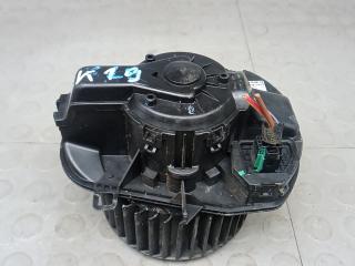 моторчик печки Volkswagen Touareg 2 поколение 2011, 3.0 л., V6 TDI, дизель, АКПП, внедорожник 5 дв.