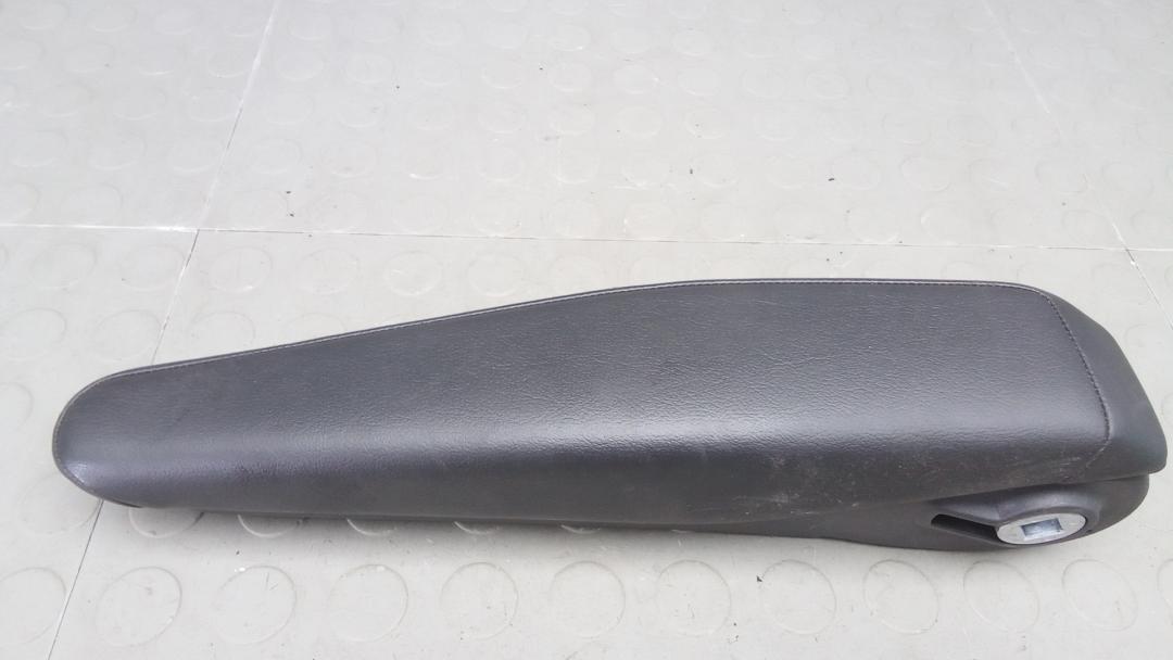 подлокотник Volkswagen Id.4 2021, электро, АКПП, внедорожник 5 дв., 10A881082E