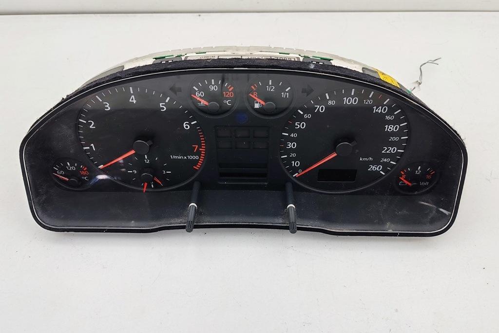 приборная панель Audi A6 C5 1997, 2.4 л., бензин, МКПП, серый, седан, 4B0919860L