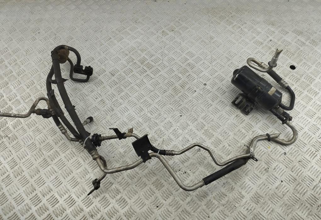 трубка кондиционера Ford Maverick 2001, 2.0 л., бензин, МКПП, чёрный, внедорожник 5 дв.
