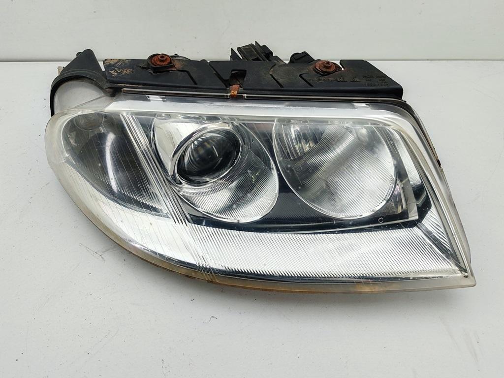 фара правая Volkswagen Passat B5+ (GP) 2001, 1.6 л., бензин, МКПП, серый, универсал, 20-6243B