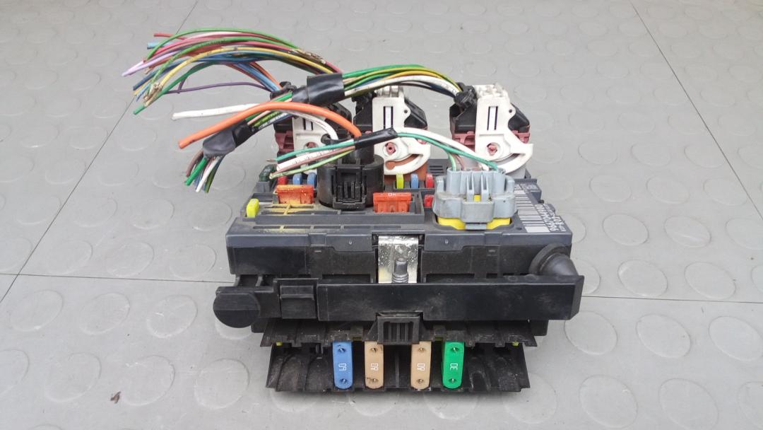 Блок управления BCM (Body Control Module) Peugeot 3008 2011, 1.6 л., дизель, МКПП, хетчбэк 5 дв., 9667044980