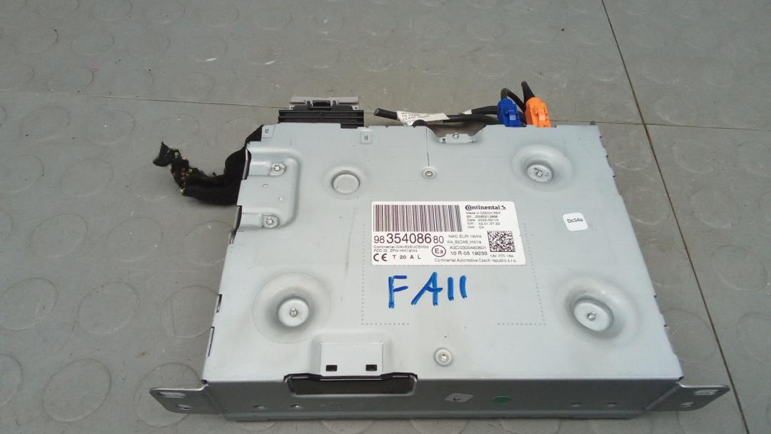блок радио Citroen C4 Cactus 2020, 1.5 л., дизель, МКПП, внедорожник 5 дв., 9835408680