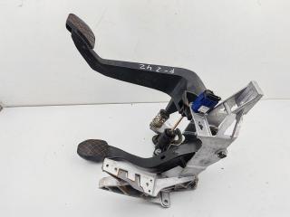 узел педальный (блок педалей) Audi A4 B6 2002, 2.0 л., бензин, МКПП, серый, универсал, 8E1721117A
