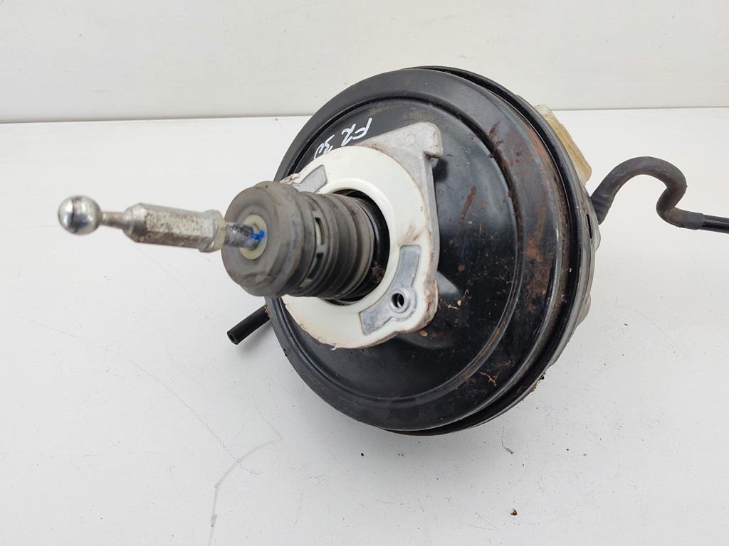 вакуумный усилитель тормозов Volkswagen Passat B5+ (GP) 2002, 1.9 л., дизель, МКПП, чёрный, универсал, 3B0614105A - фото №1