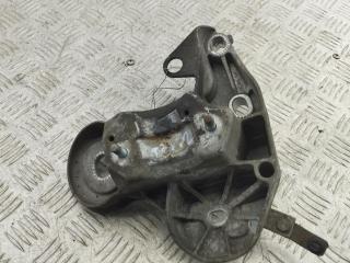 кронштейн (крепление) Audi A6 C6 2006, 2.7 л., дизель, АКПП, чёрный, универсал, 4F0199352E
