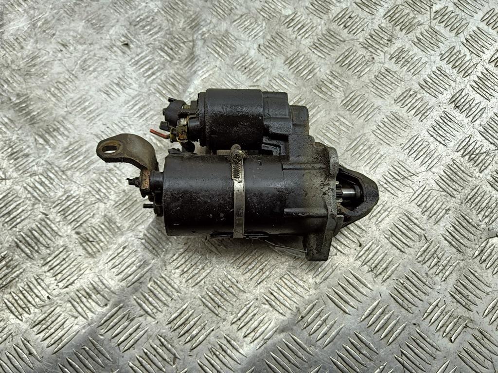 стартер Audi A4 B5 1998, 1.8 л., бензин, МКПП, зелёный, универсал, 0986016330 - фото №1