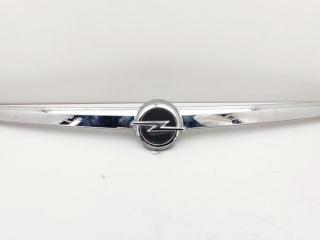 накладка двери (крышки) багажника Opel Insignia A 2011, 1.4 л., бензин, МКПП, белый, седан, 13244388