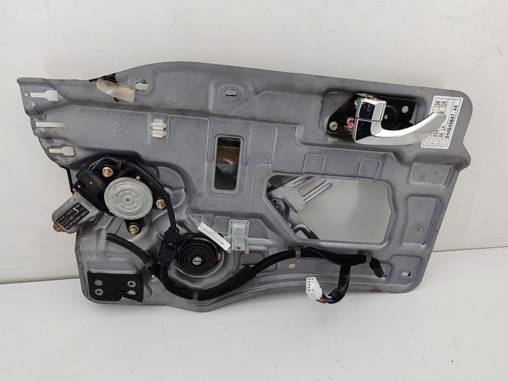 стеклоподъемник электрический задний левый Hyundai Santa Fe 2003, 2.4 л., бензин, МКПП, серый, внедорожник 5 дв., 9881026200
