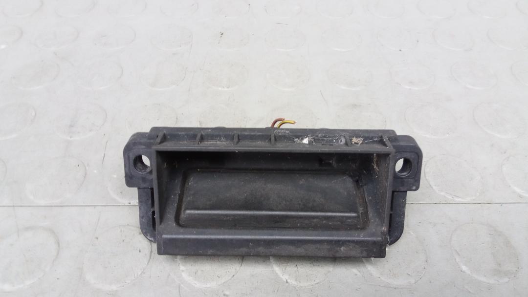 Кнопка замка крышки багажника Mercedes-Benz S-Класс 2006, 3.0 л., дизель, АКПП, седан
