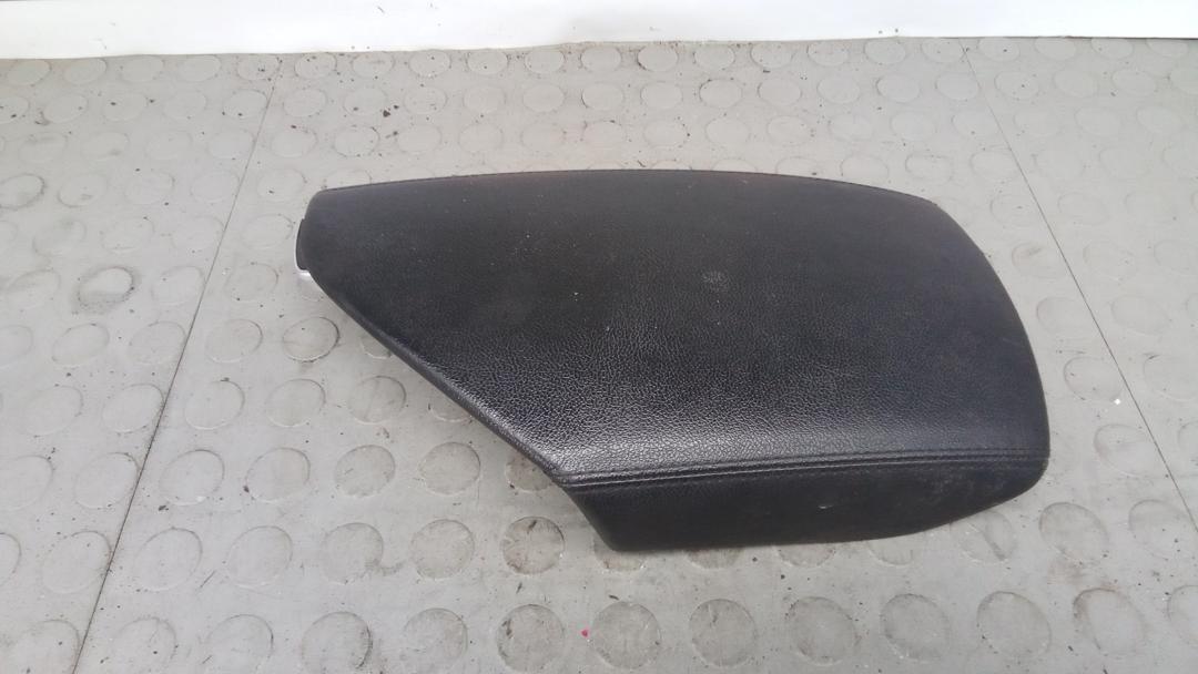 крышка подлокотника Hyundai i40 2013, 1.7 л., дизель, МКПП, универсал