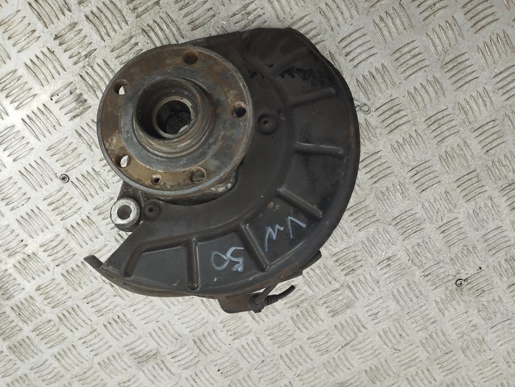 ступица передняя правая Volkswagen Passat B6 2007, 2.0 л., бензин, МКПП, серый, седан