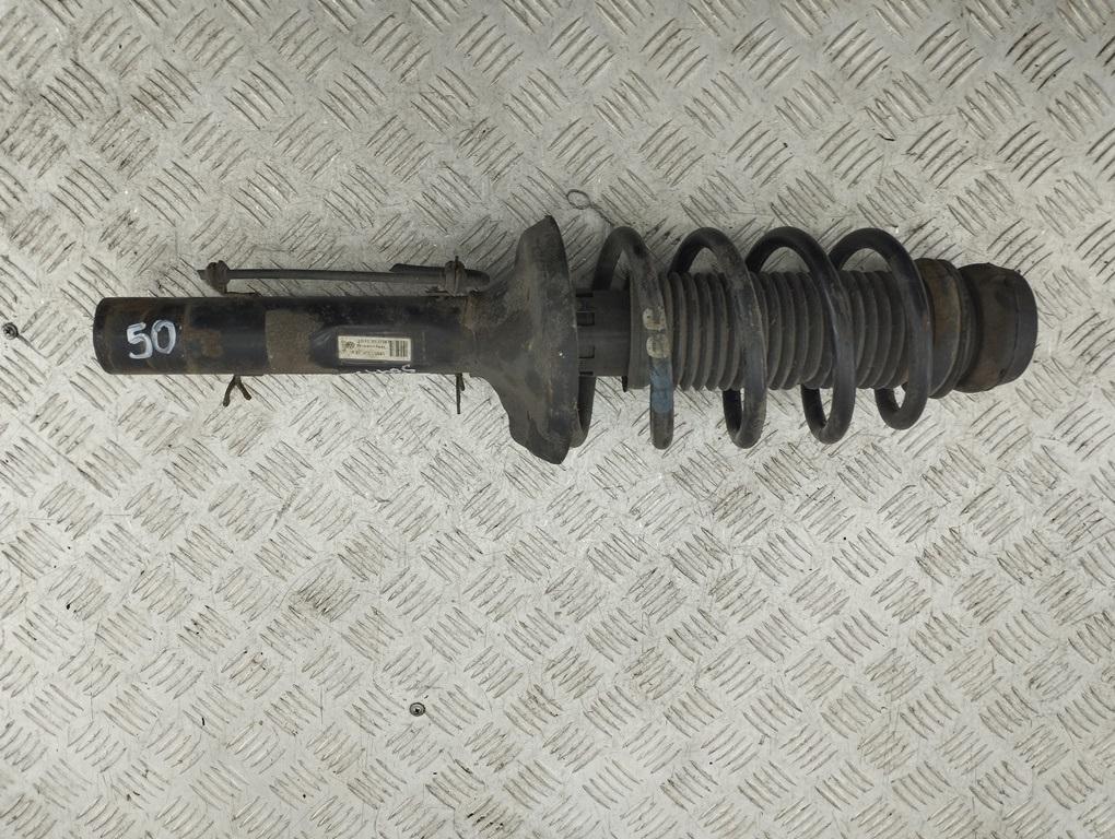 стойка передняя Volkswagen Golf-4 2002, 1.9 л., дизель, АКПП, красный, универсал, 1J0413031BH